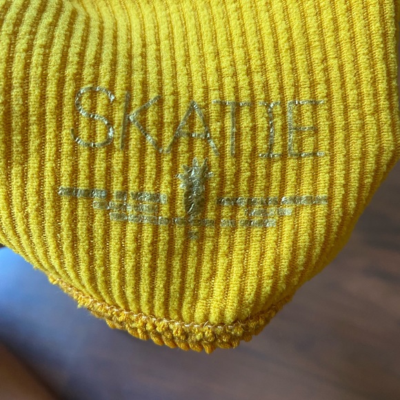 SOLD Skatie yellow bikini - Picture 5 of 5